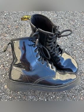 Dr. Martens Patent Classic Boots Womens Size 7 Black Side Zip Lace-Up Shine